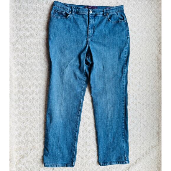 GLORIA VANDERBILT Women Blue Denim Amanda DGVB2692 Cotton Tapered Short Jeans 14 - Picture 3 of 9